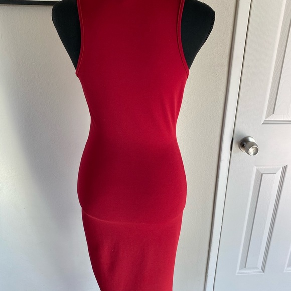 Dress - Picture 5 of 7